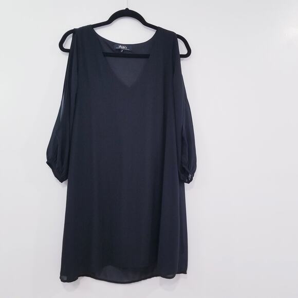 Lulu's Cold shoulder Shift Dress - Picture 1 of 8